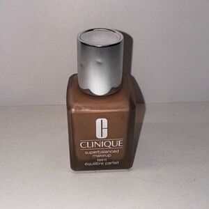 Clinique Superbalanced Makeup Foundation